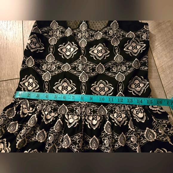 FREE PEOPLE exclusive mini dress with deep V back. Size  xs - Picture 12 of 14